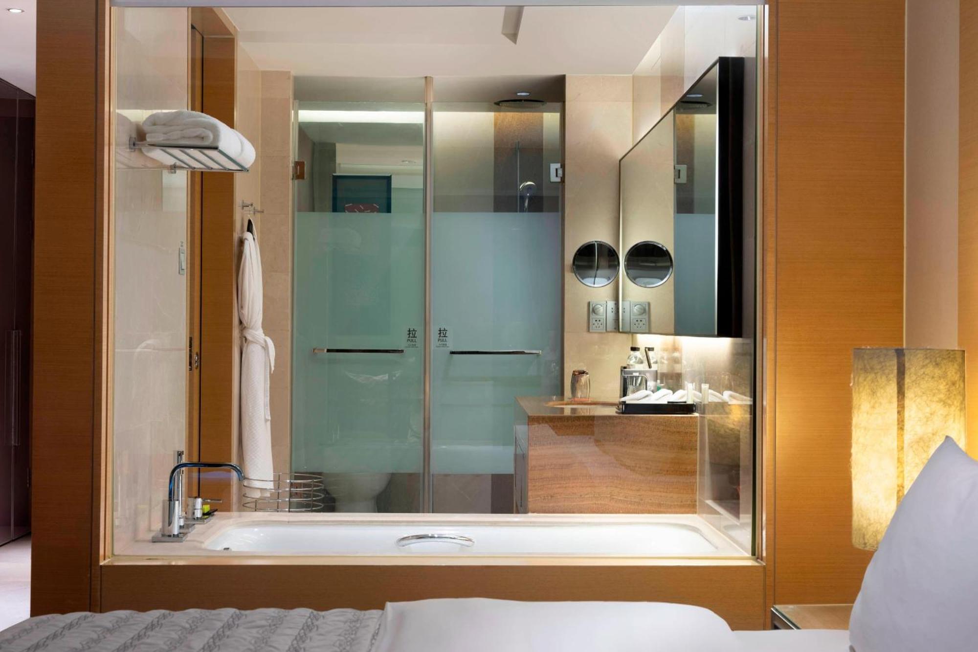 เลอ เมริเดียน ชิงเต่า Hotel ภายนอก รูปภาพ